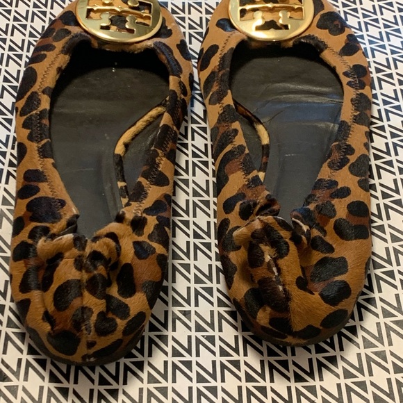 Tory Burch Leopard Reva Flats - Picture 2 of 5